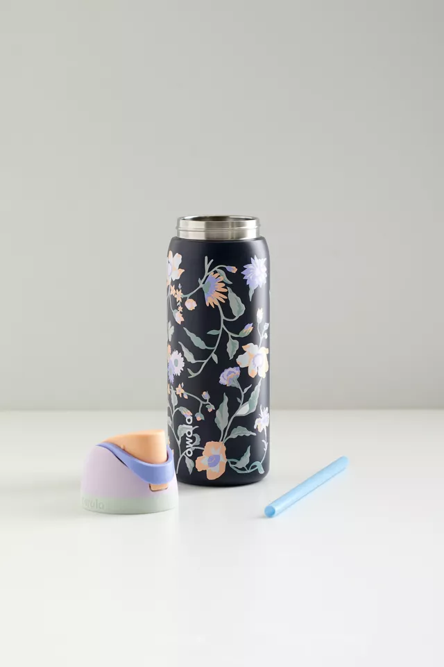 Owala UO Exclusive 32oz FreeSip Bow Water Bottle - Midnight Garden Floral - Image 5